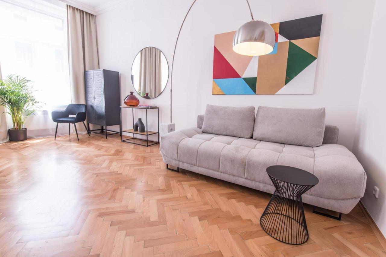 New Design Apt - Central Location Wenceslas Square Praga Exterior foto