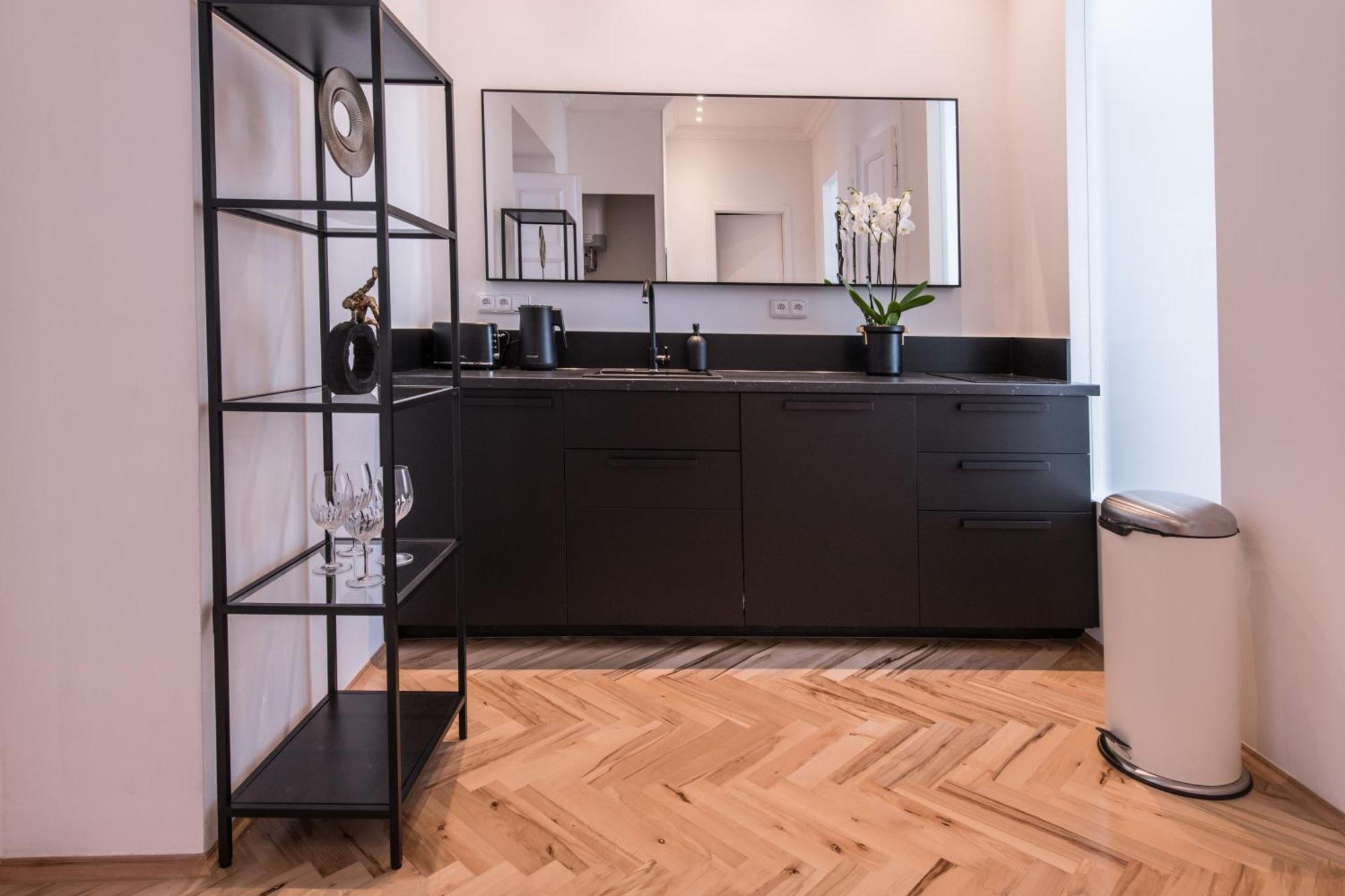 New Design Apt - Central Location Wenceslas Square Praga Exterior foto